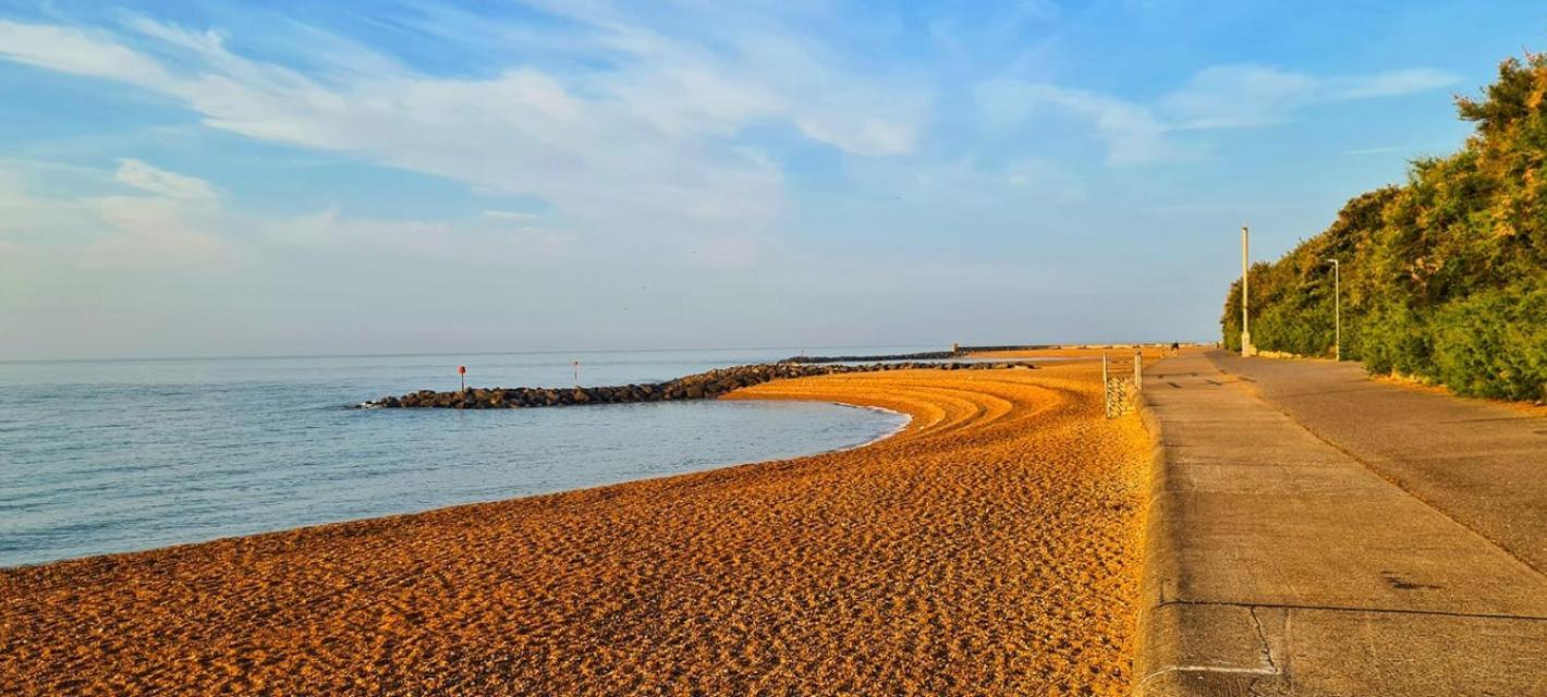 Modern Double Room With En-Suite, Parking & Fast Wifi - Close To Beach Sandgate Eksteriør billede
